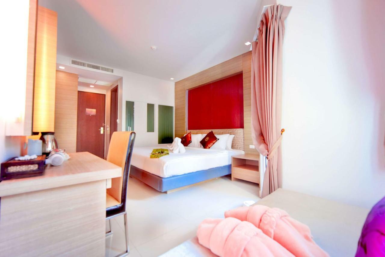 Andatel Grande Patong Phuket Exterior photo