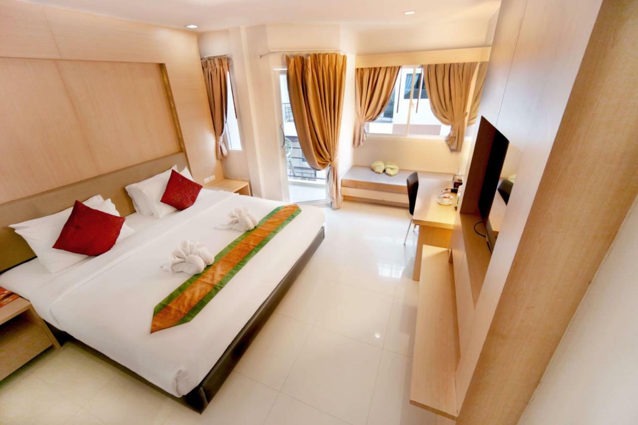 Andatel Grande Patong Phuket Exterior photo